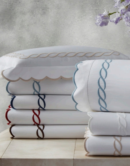 Classic Chain Scallop Bed Linens