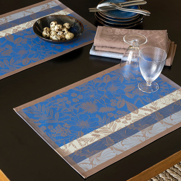 Cottage Coated Table Linens